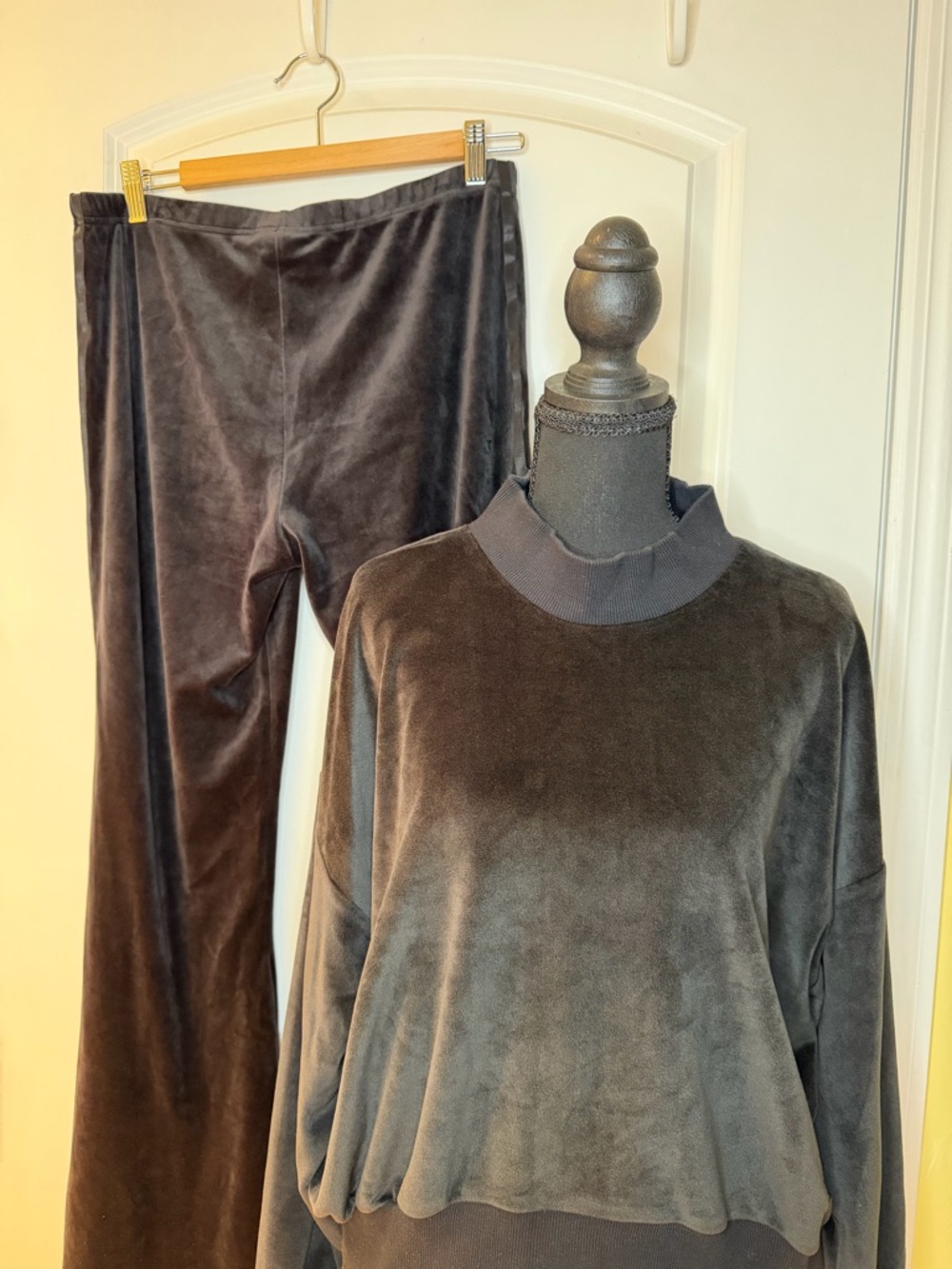 Adidas Velour Two-Piece Lounge Set - Deep Charcoal, size L